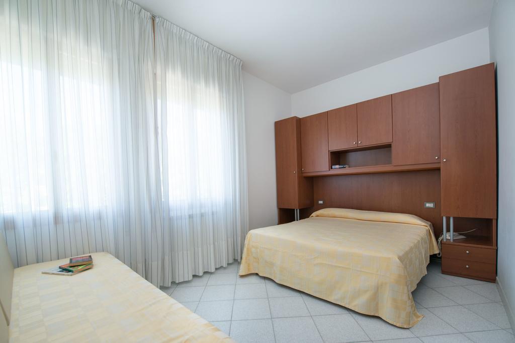 Albergo Arcobaleno Sottomarina Habitación foto